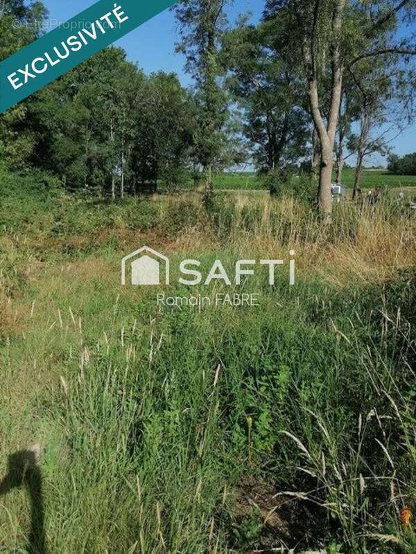 Terrain 1248 m² à Saint-Savin  - photo 5