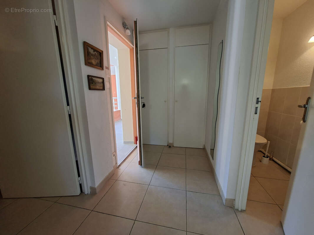 Malfato / ile des marinas - bel appartement avec 2 chambres et parking - photo 12