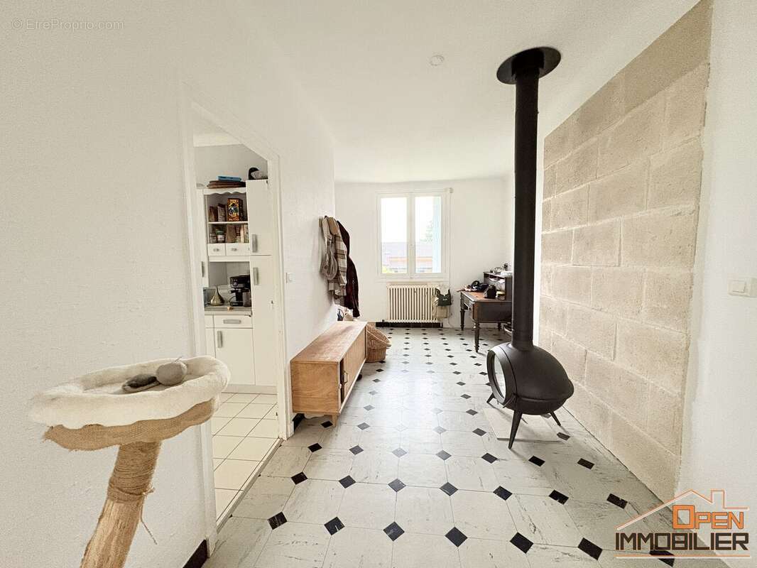 Maison à GOURDON