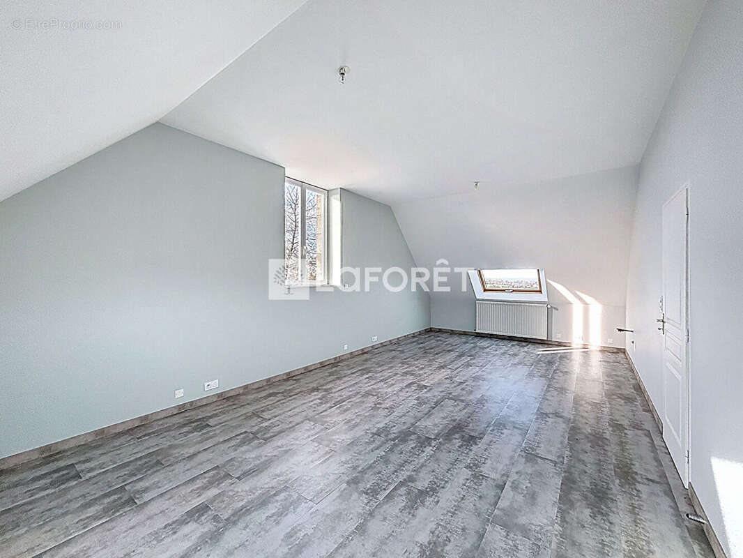 Maison à SAINT-GEORGES-DES-GROSEILLERS