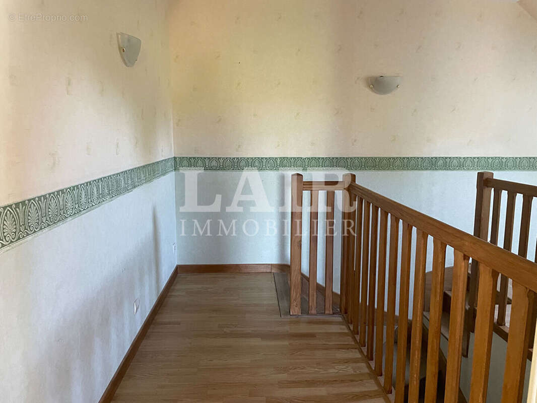 Maison à vendre au pied de la forêt de Perseigne, réf B13992 - photo 5