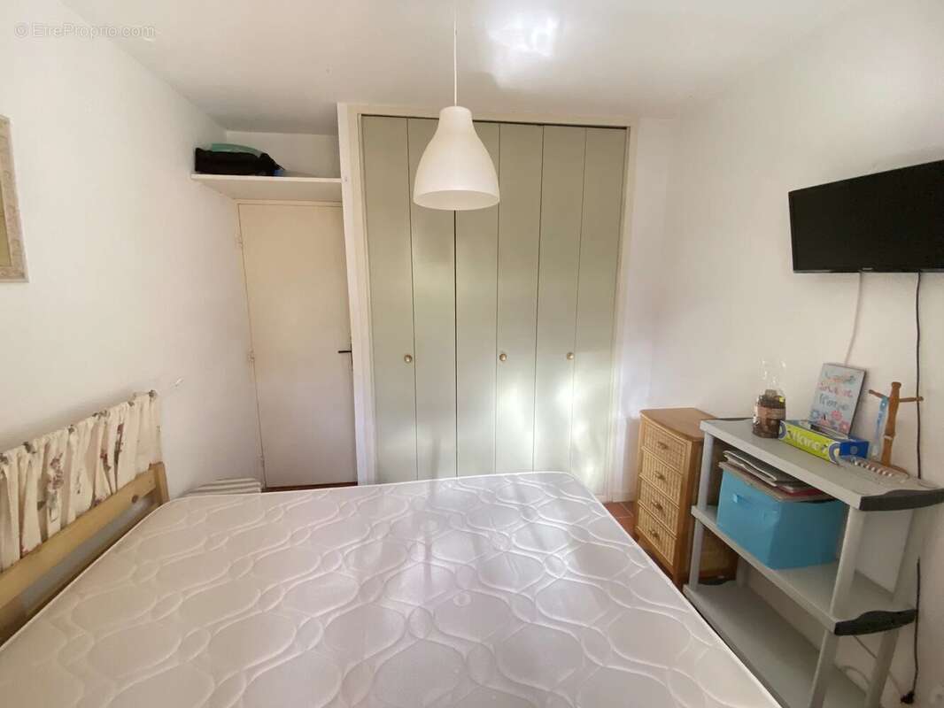 T2 Cabine en rez de jardin + stationnement - photo 8