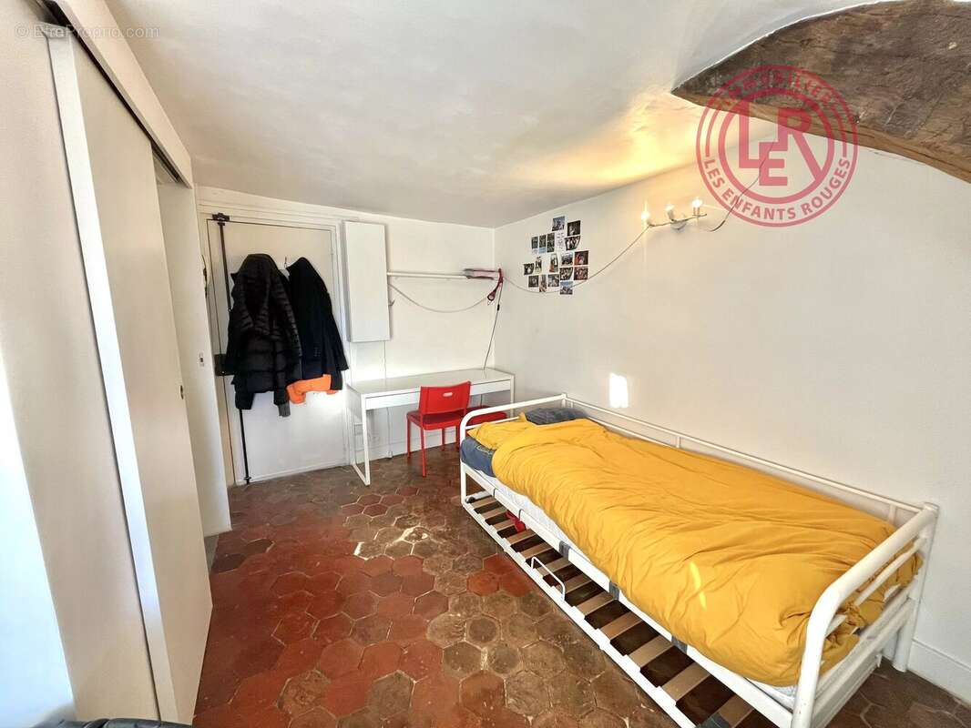 Appartement à PARIS-10E
