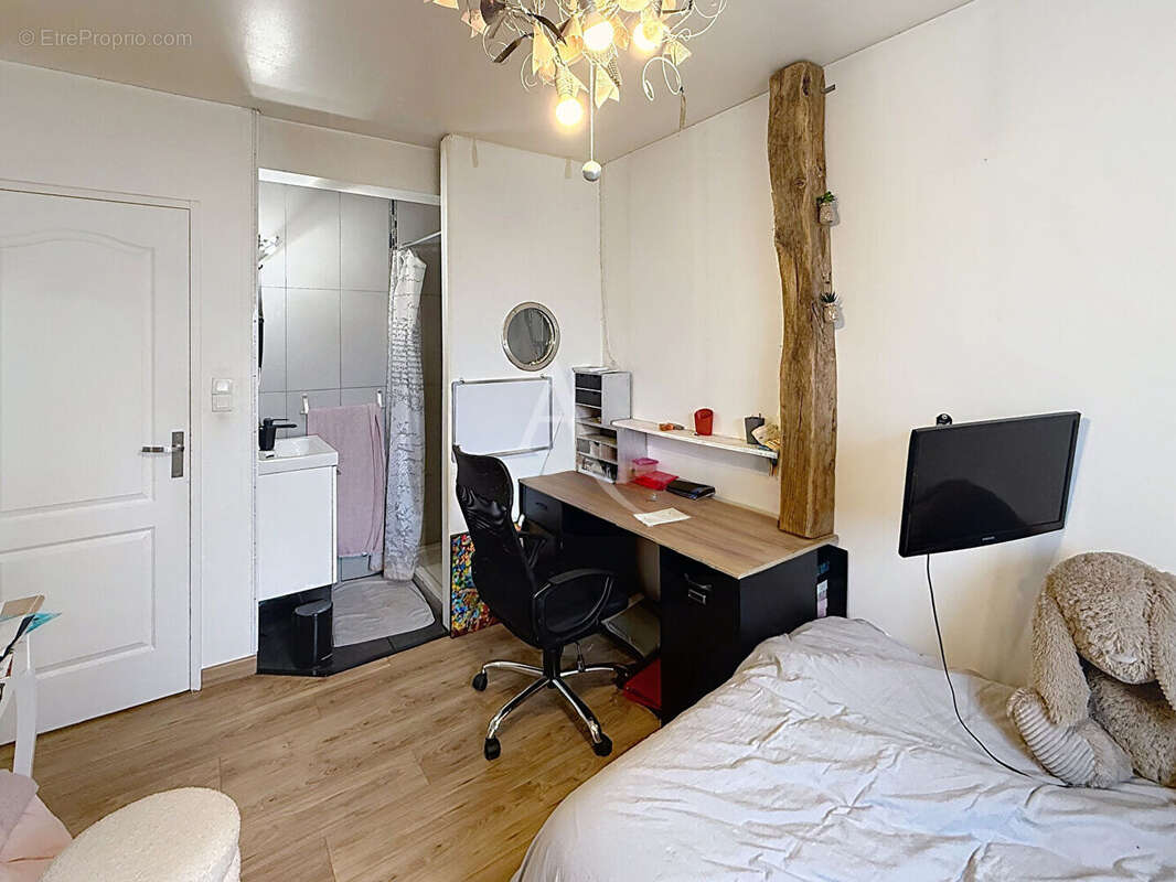 Maison à VILLEVEQUE