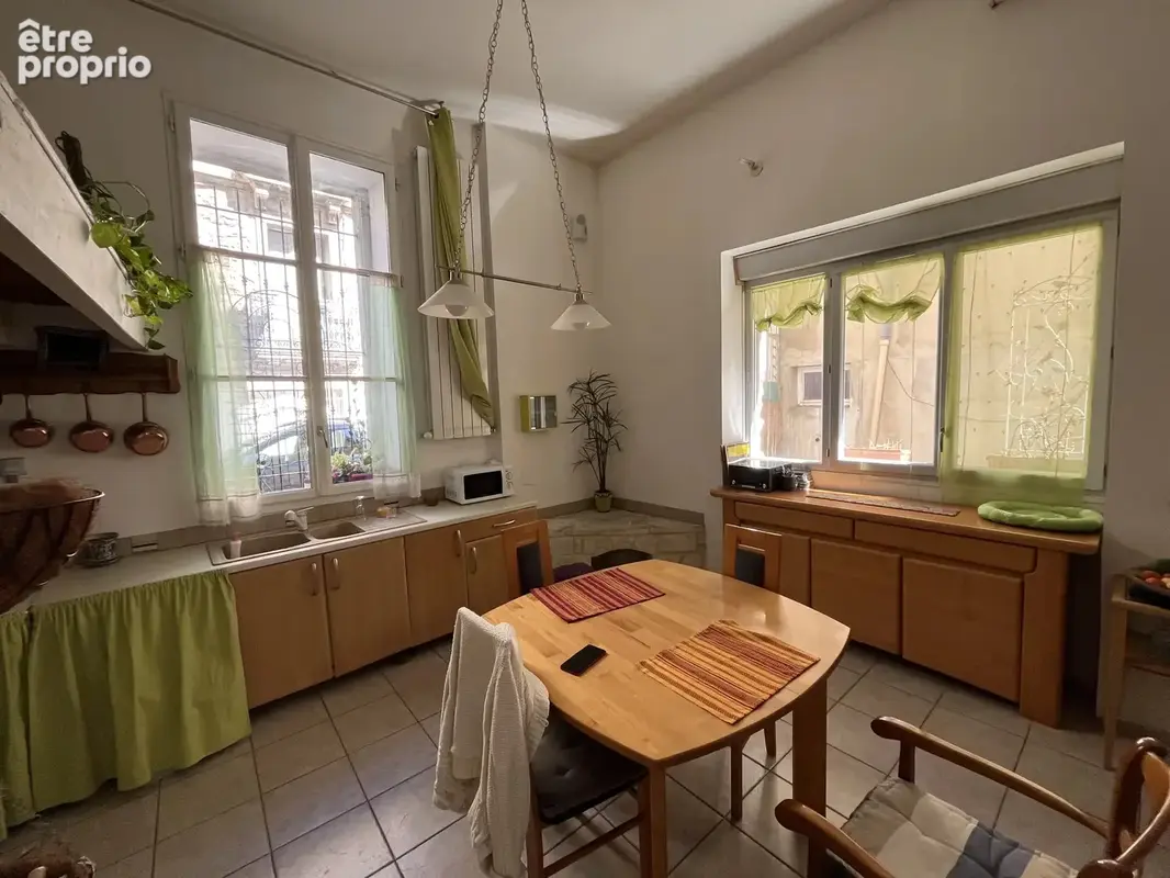 Coeur des ARCEAUX, Mtp centre, T3 de 70m2 (57m2 carrez) - photo 3