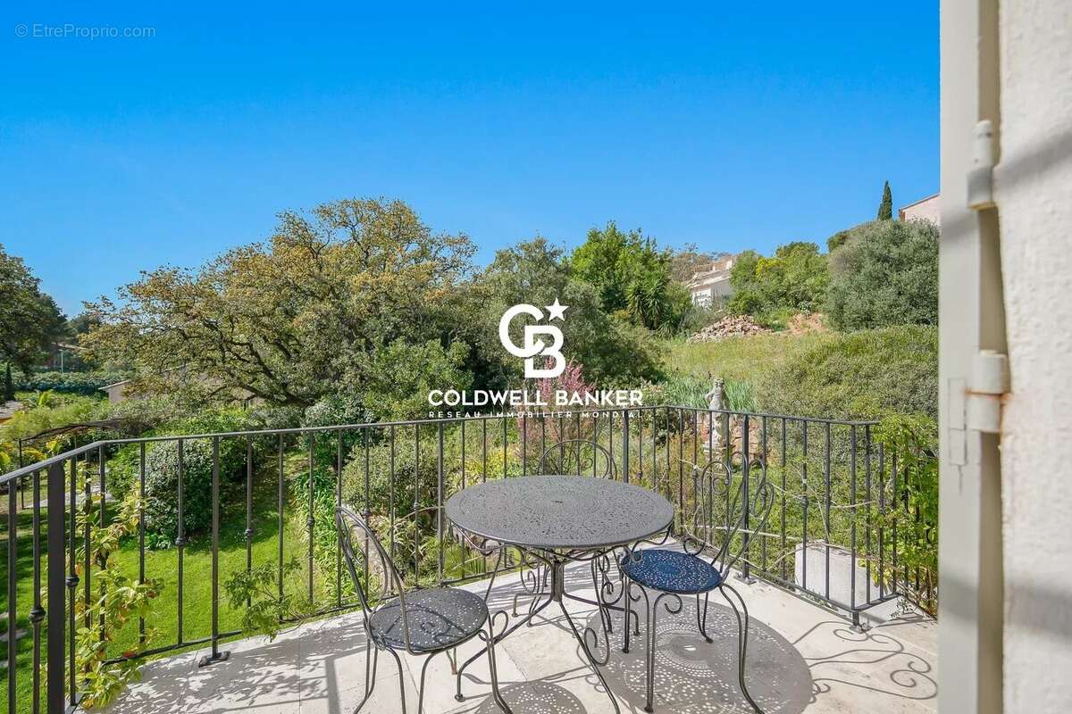 Maison à CARQUEIRANNE