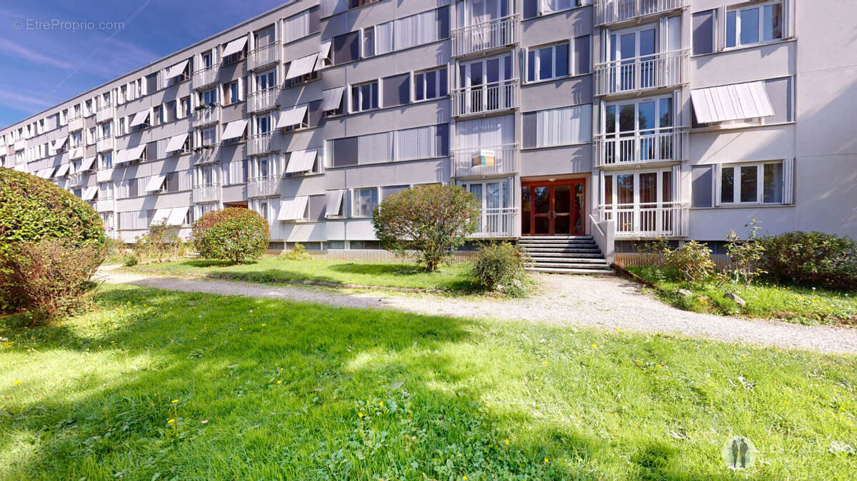 Appartement à SAINT-MARTIN-D&#039;HERES