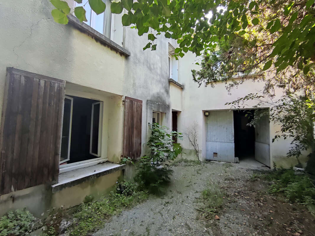 Maison à RIBAUTE-LES-TAVERNES