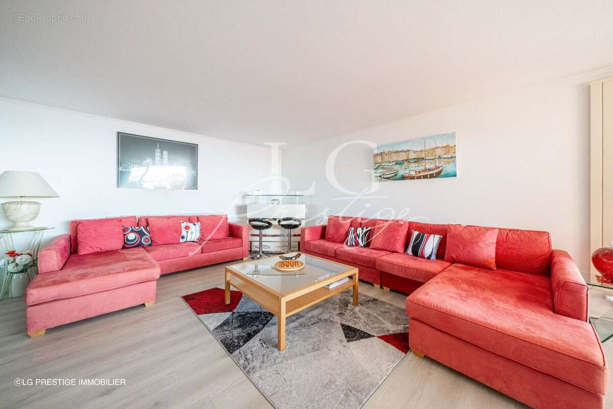 Appartement à MANDELIEU-LA-NAPOULE