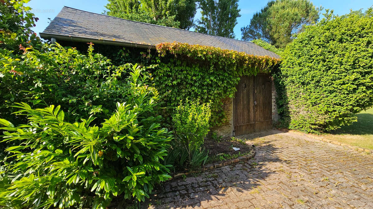 Maison à FRIERES-FAILLOUEL