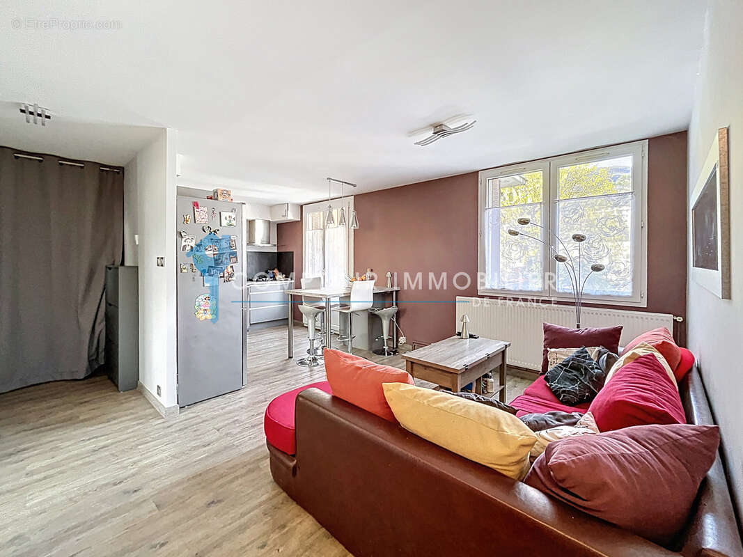 Appartement à MEYLAN