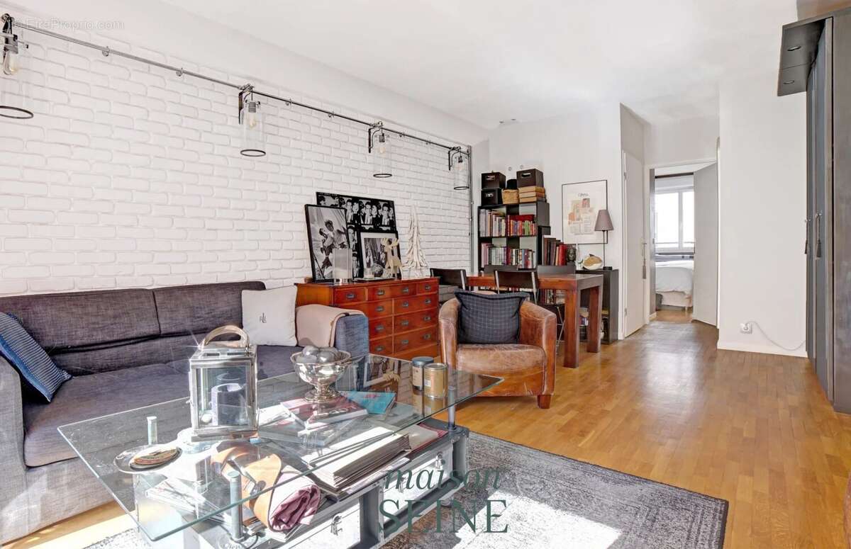 Appartement à LEVALLOIS-PERRET