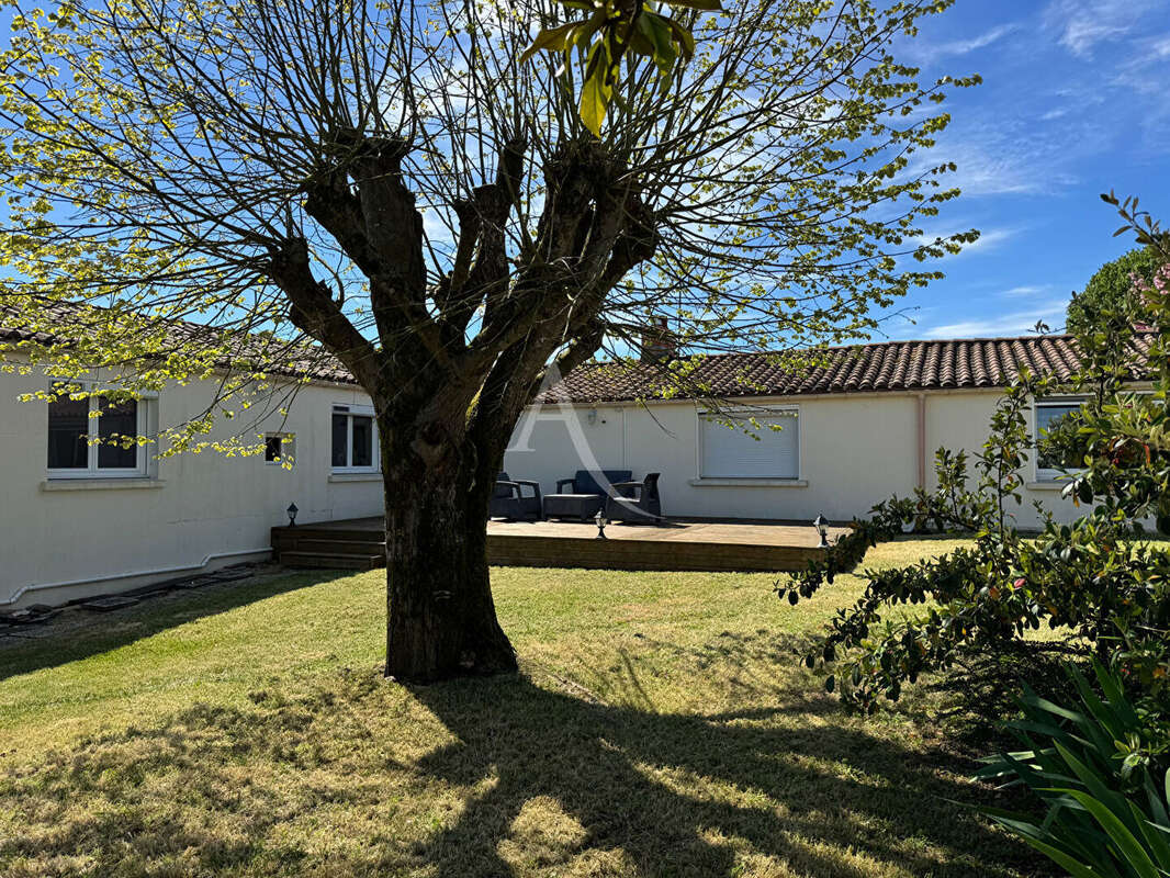 Maison à VOUILLE-LES-MARAIS