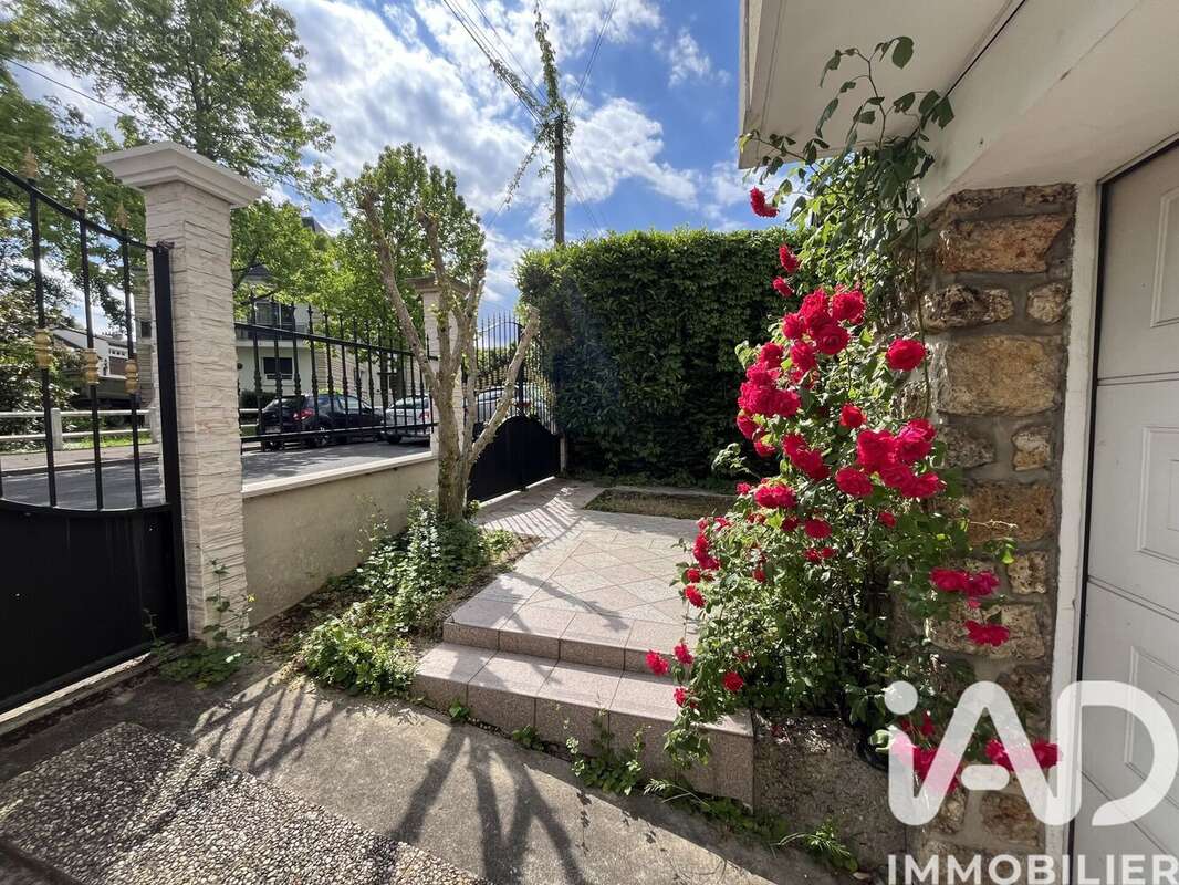 Maison 156 m² à Epinay-Sur-Orge  - photo 3