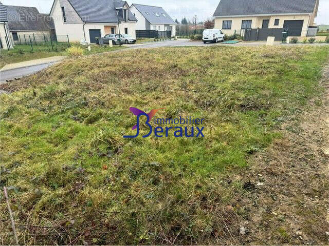 Terrain 460 m² à Saint-Jean-Du-Cardonnay  - photo 2
