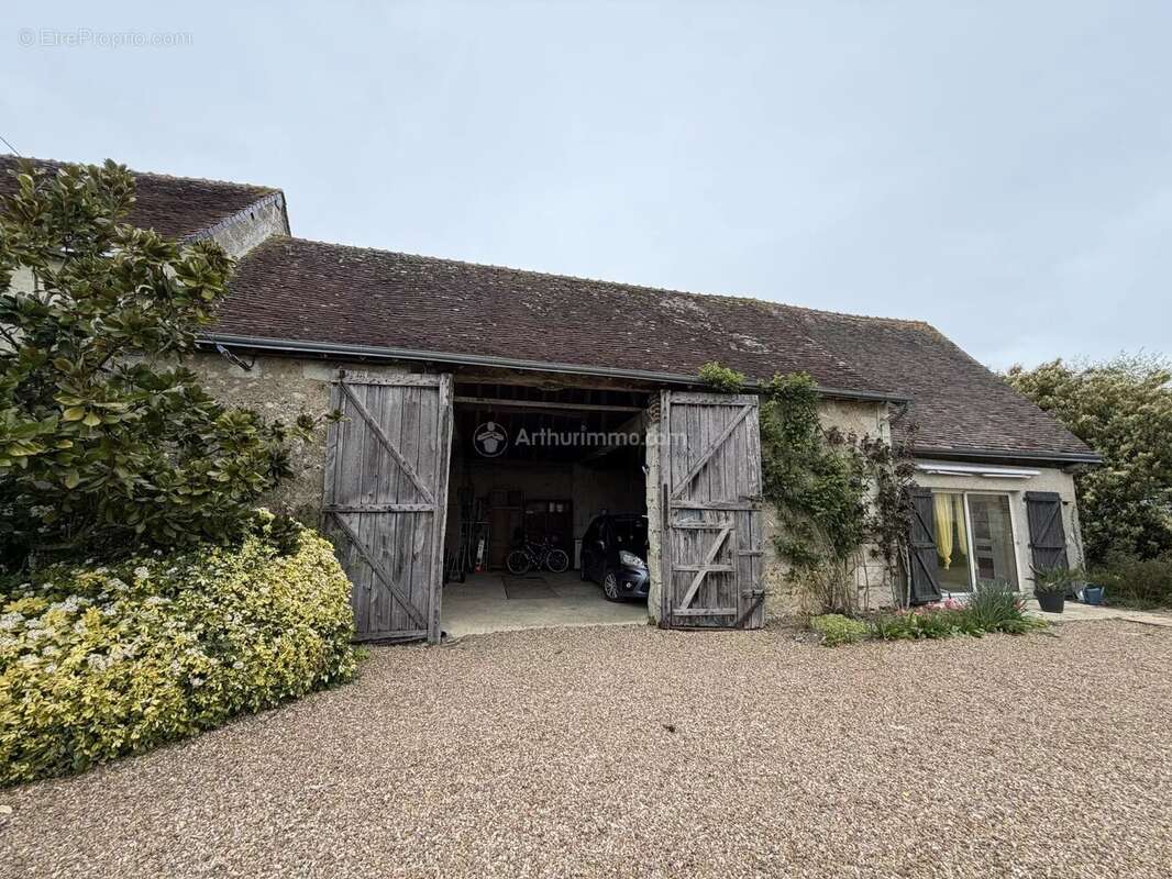 Maison à VILLEDIEU-LE-CHATEAU