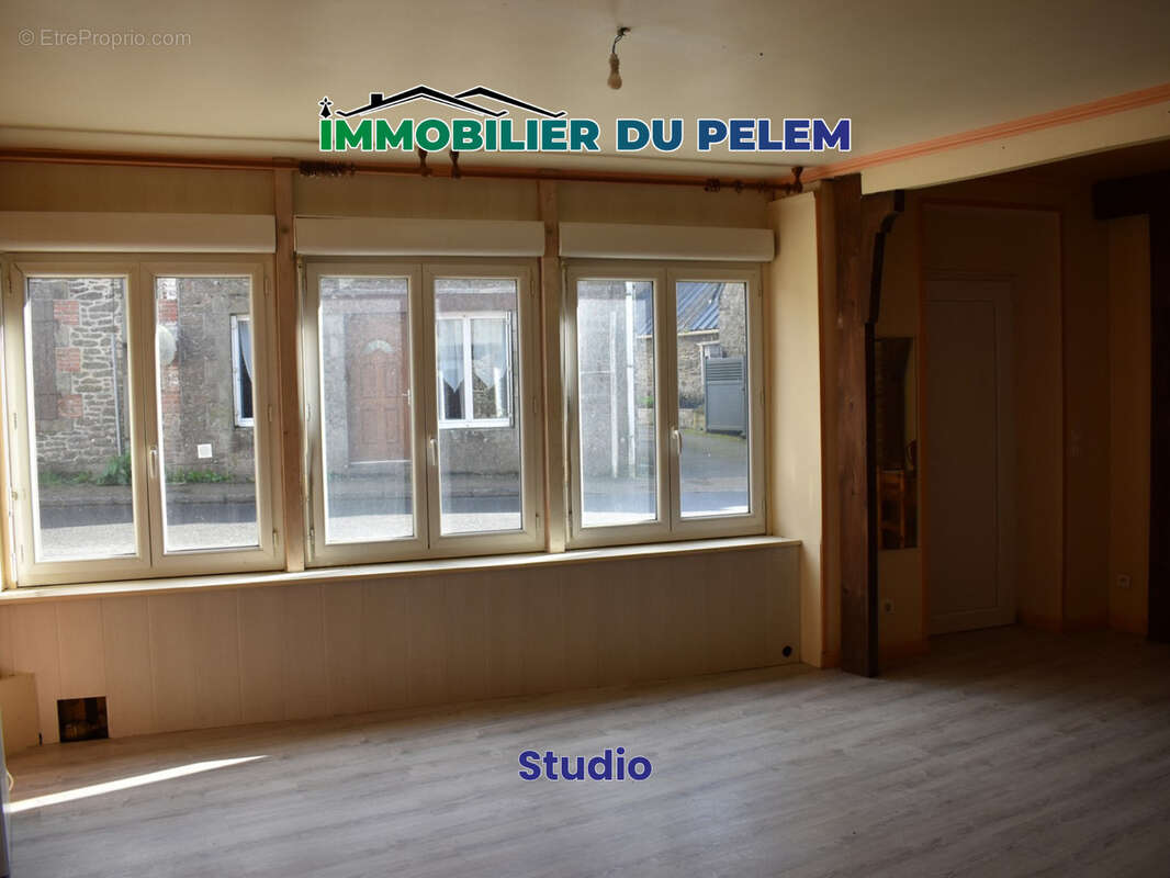 Maison à GLOMEL