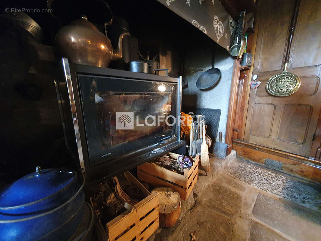 Maison à LAVEISSENET