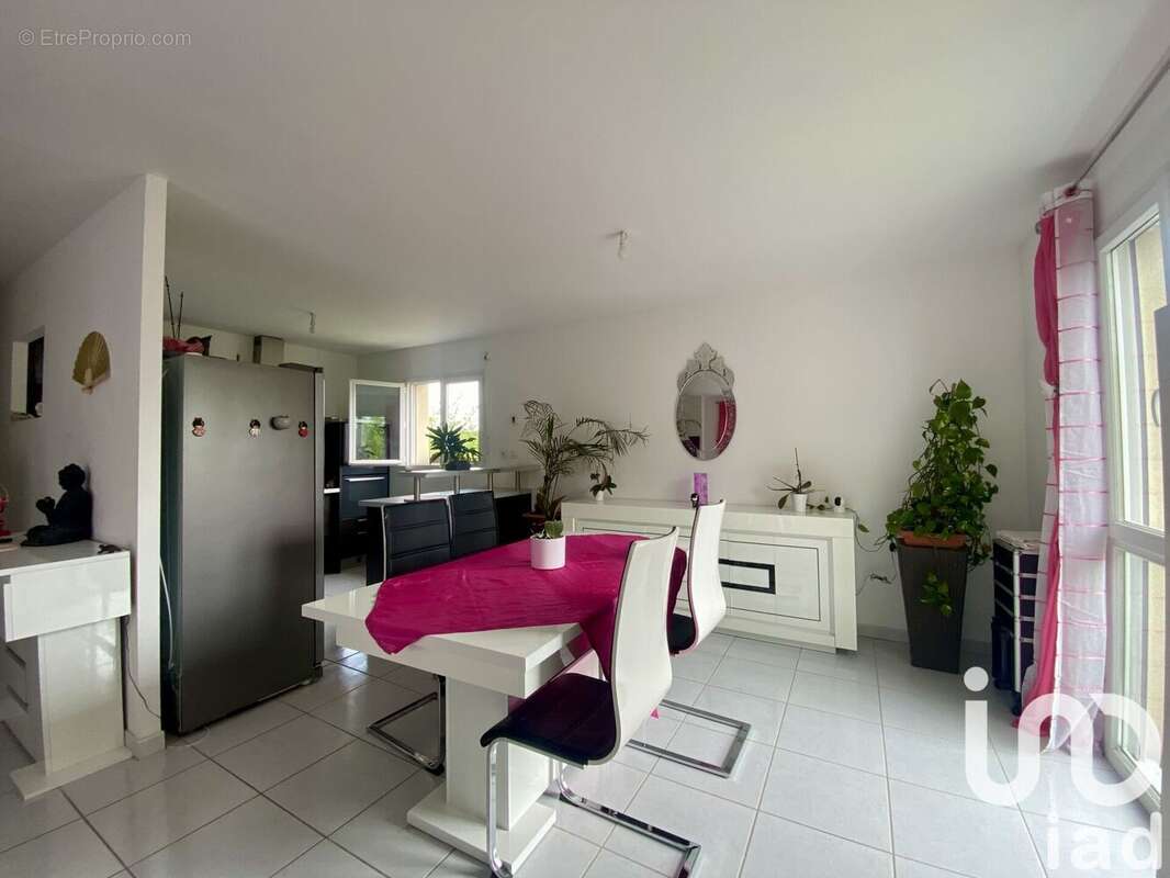 Photo 2 - Maison à LUBERSAC