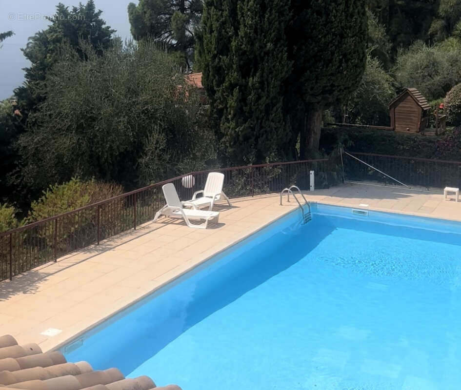 Exclusivite- domaine privé avec piscine sur menton garavan- villa jumelee  t5/6 sur 3 niveaux, terrasses, jard - photo 2