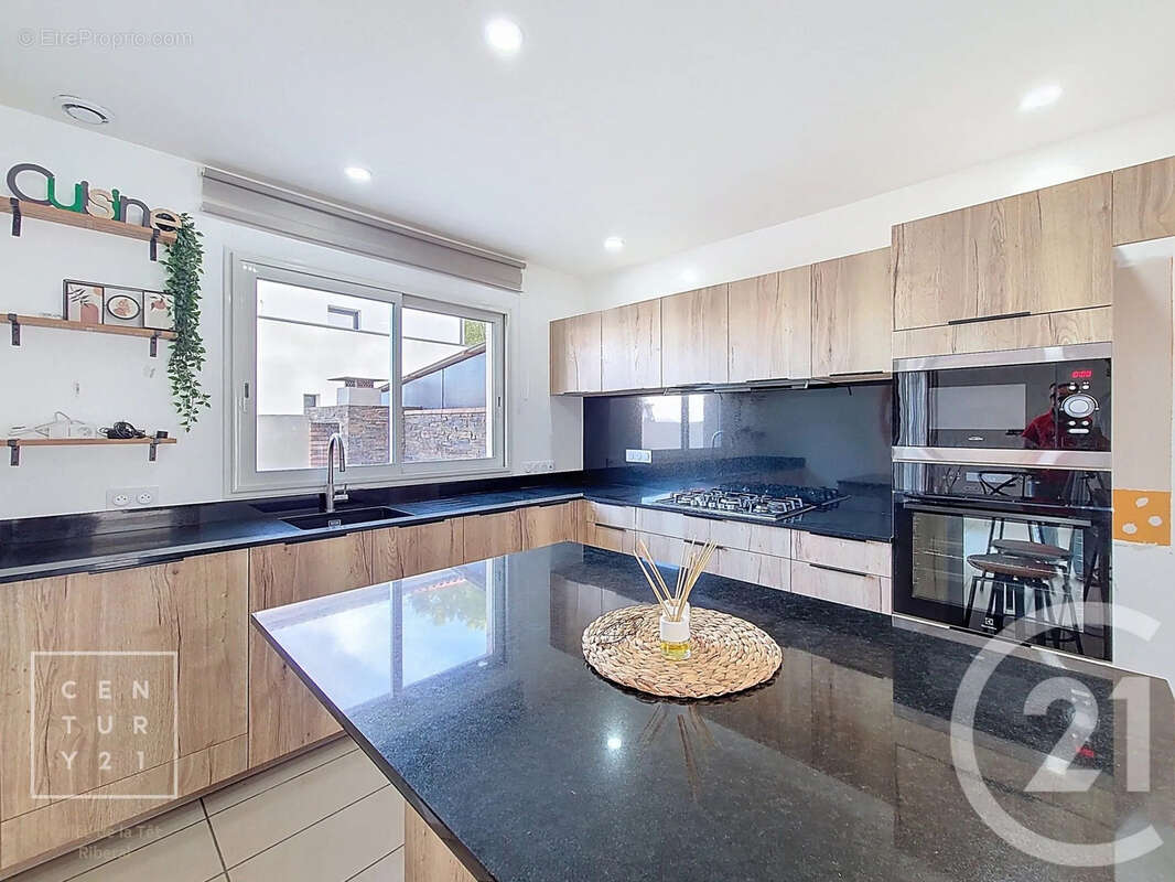 Maison à CORNEILLA-LA-RIVIERE