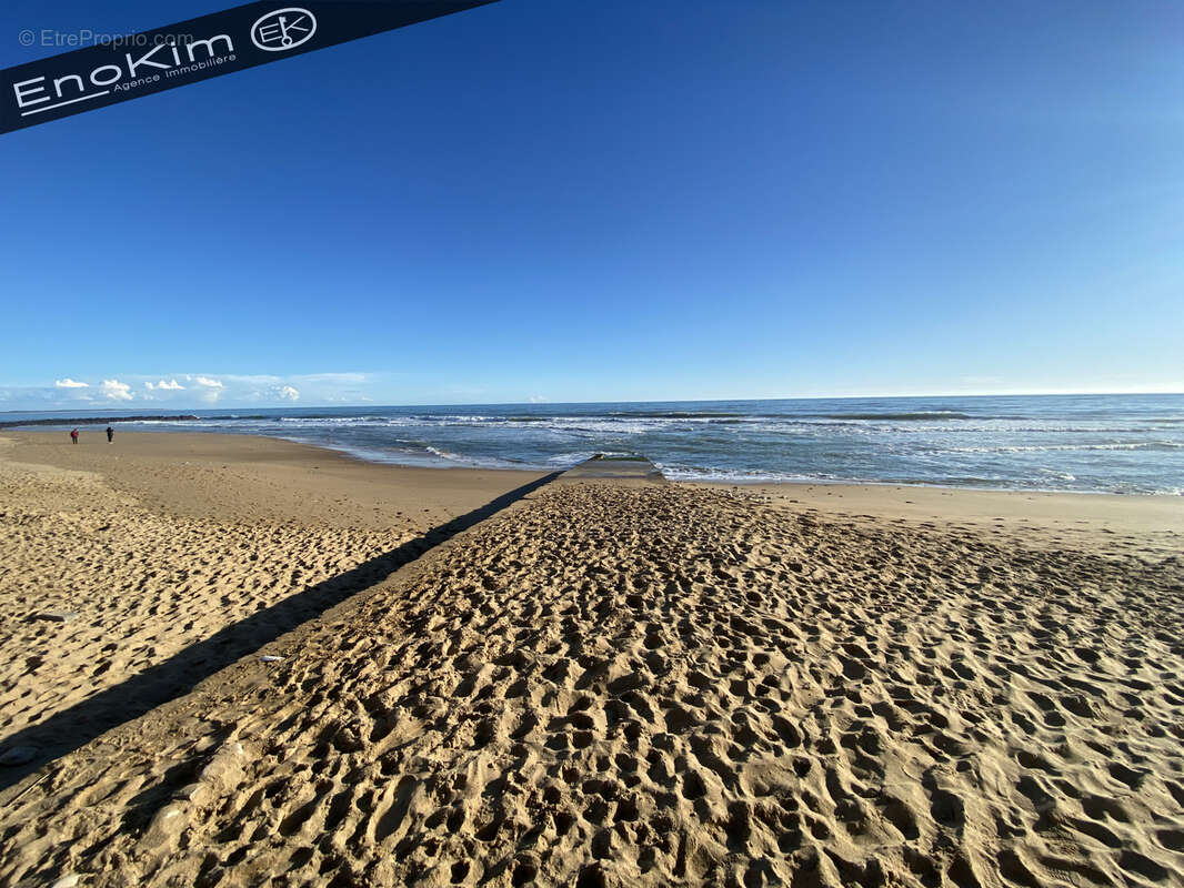 Terrain à JARD-SUR-MER