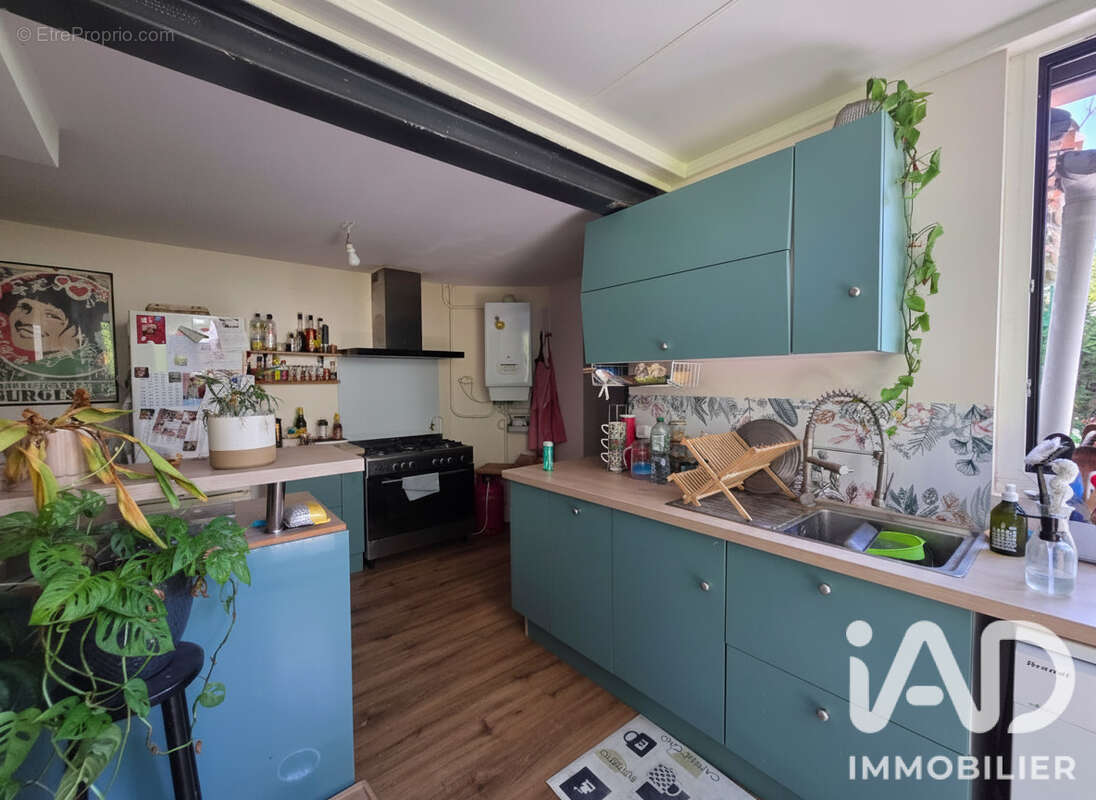 Maison 100 m² à Angouleme  - photo 4