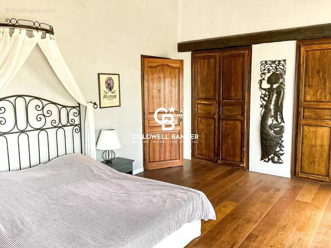 Maison à SOLLIES-PONT