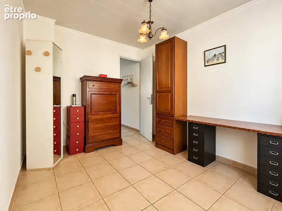 À VENDRE - T3 avec Terrasse 100 m2 + balcon et Cave   Secteur Les Vallons - photo 16