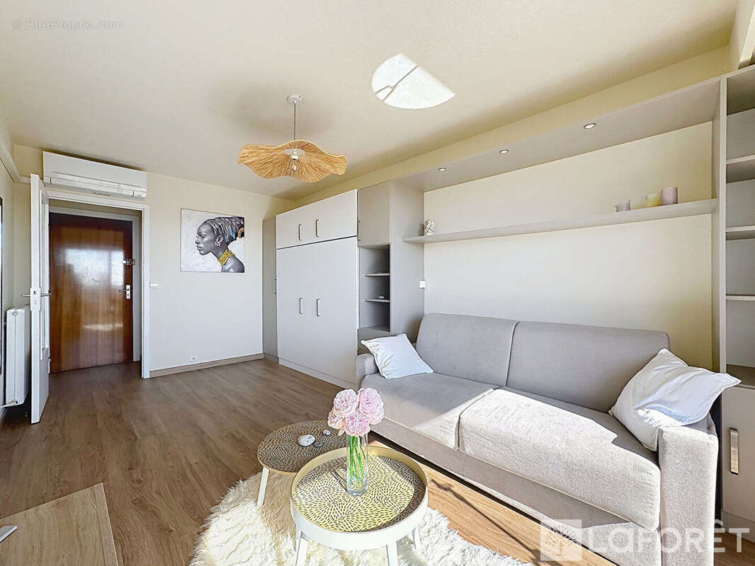 Appartement à ROQUEBRUNE-CAP-MARTIN