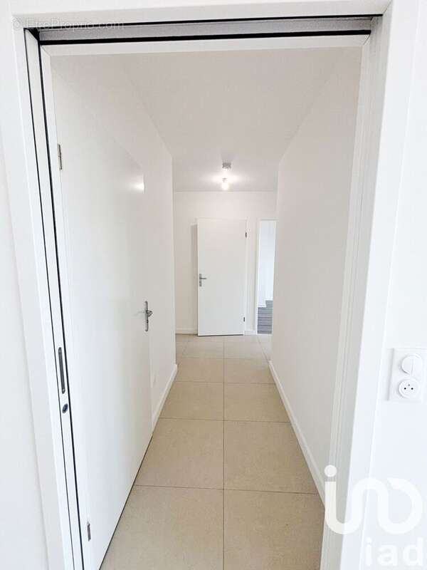 Photo 8 - Appartement à VILLEMOMBLE