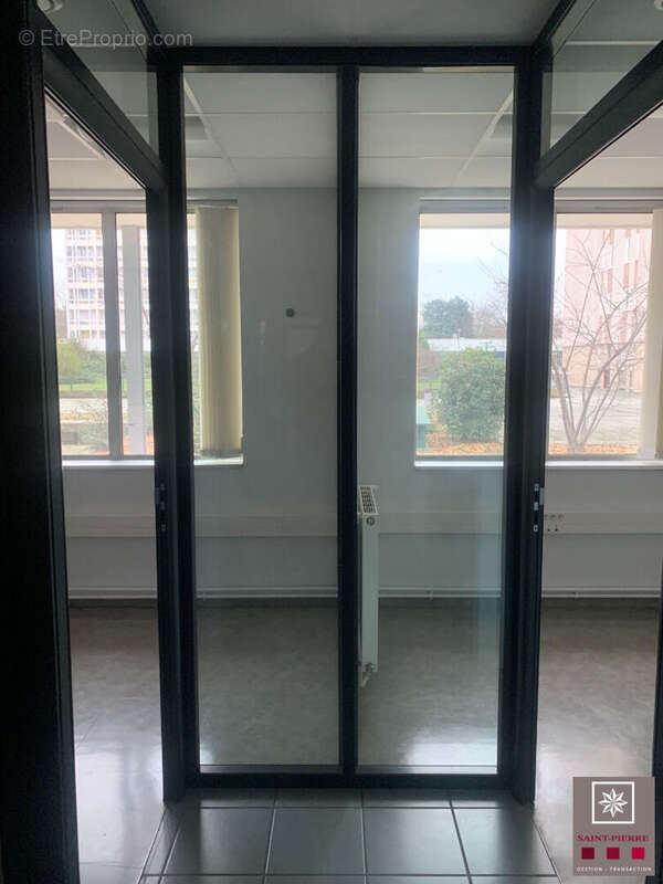 Commerce à VILLEURBANNE