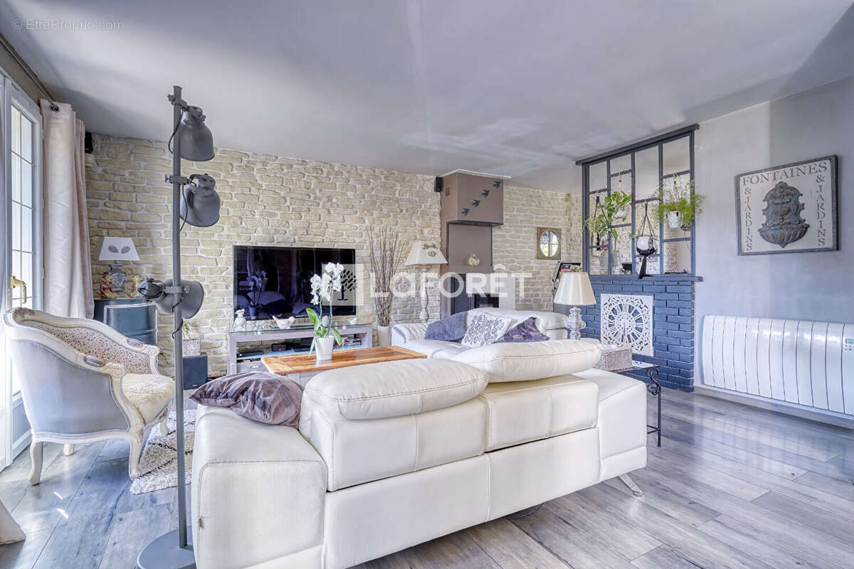 Maison à OZOIR-LA-FERRIERE