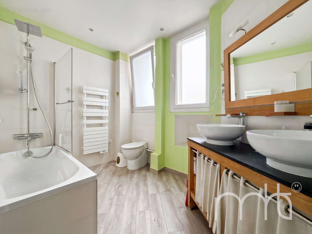 Appartement à COLOMBES