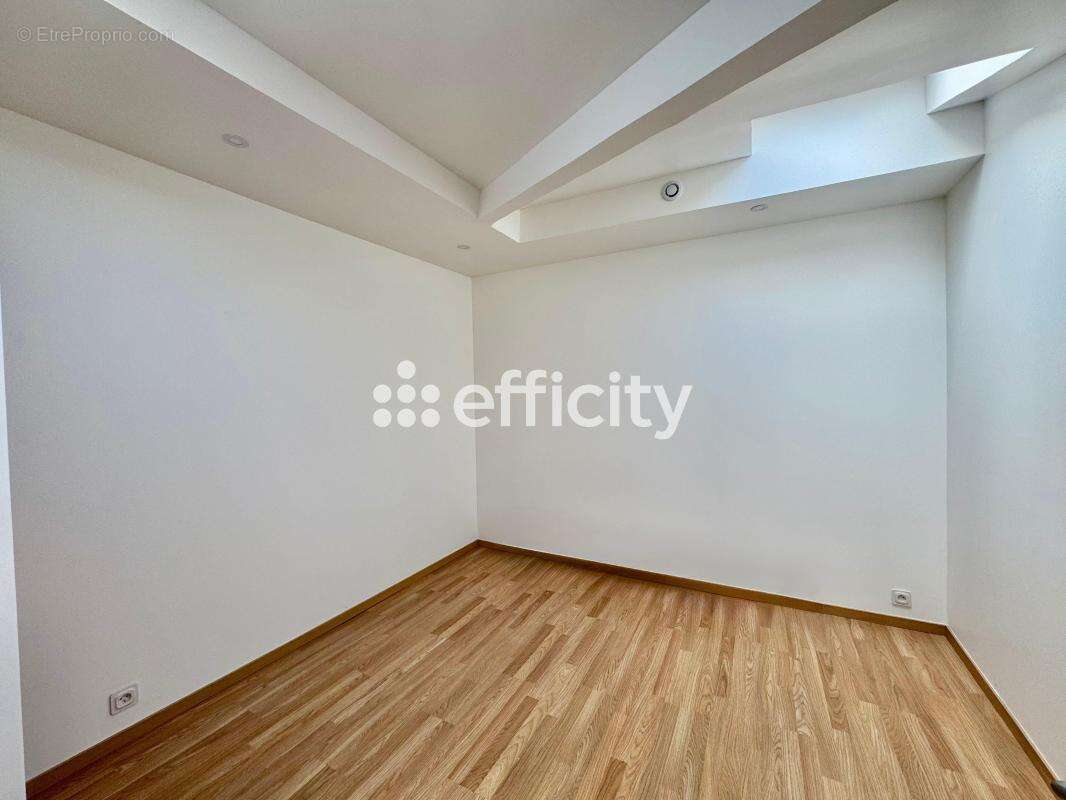 Maison 115 m² à Iverny  - photo 7