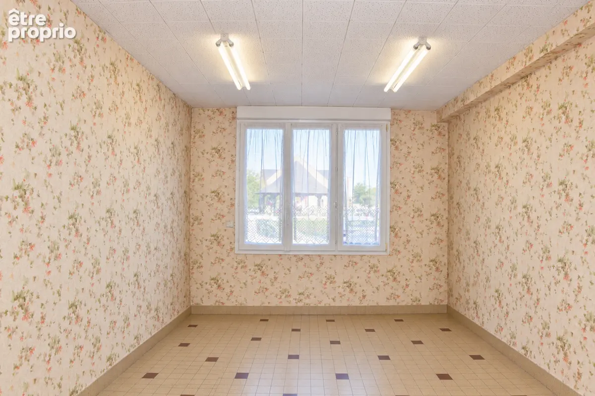 Maison familiale à rénover - Châlette-sur-Loing Bourg - 5 chambres - terrain de 543 m² - photo 4