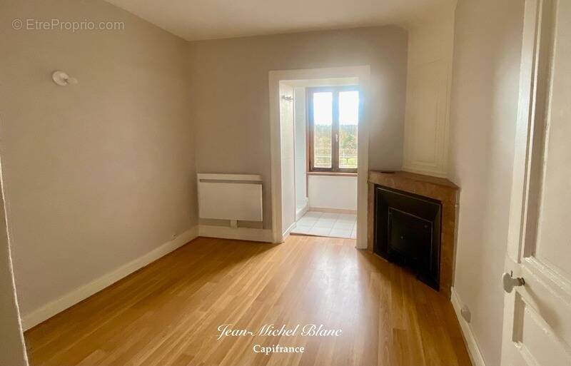 Appartement à VERNAISON