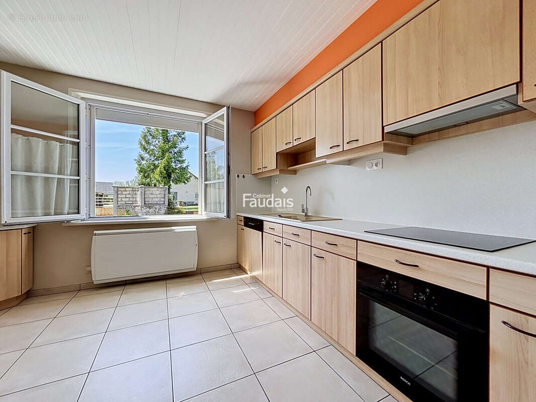 Maison 112 m² à Soulles  - photo 5