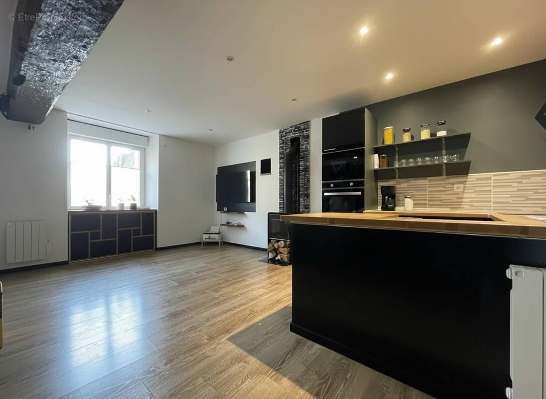 Maison à SAINT-GEREON