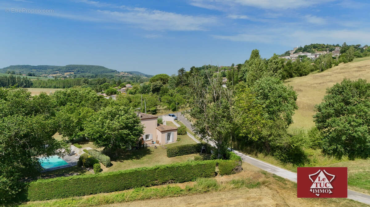 Maison contemporaine avec piscine et jardin - photo 3