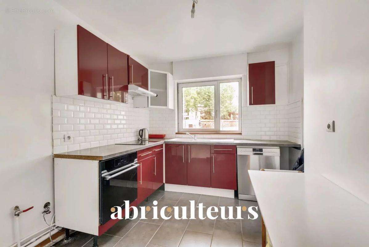 Appartement à ISSY-LES-MOULINEAUX