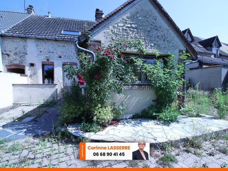 Maison à AUBIGNY-SUR-NERE