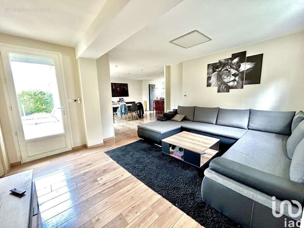 Photo 5 - Maison à THORIGNY-SUR-OREUSE