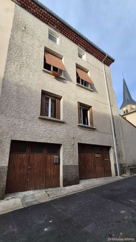 Appartement à SAUXILLANGES