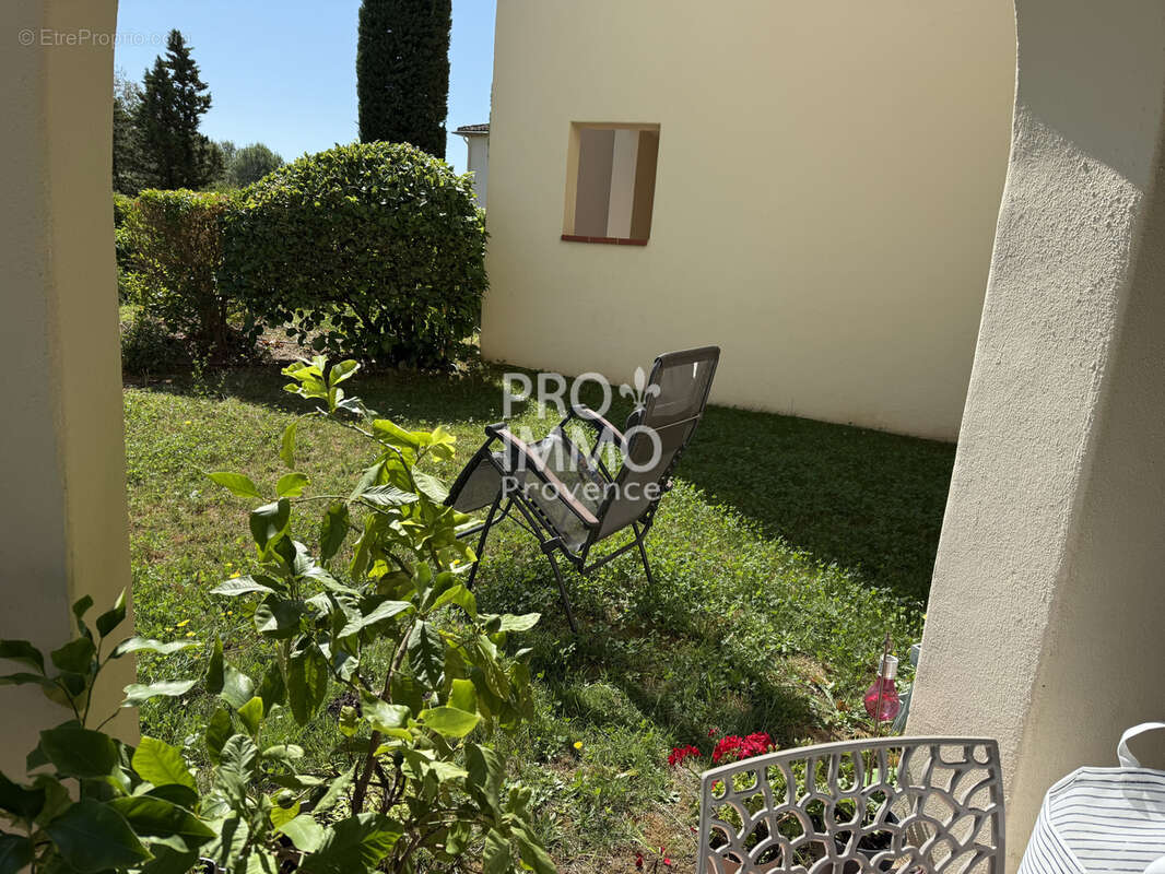 Appartement à MALLEMORT