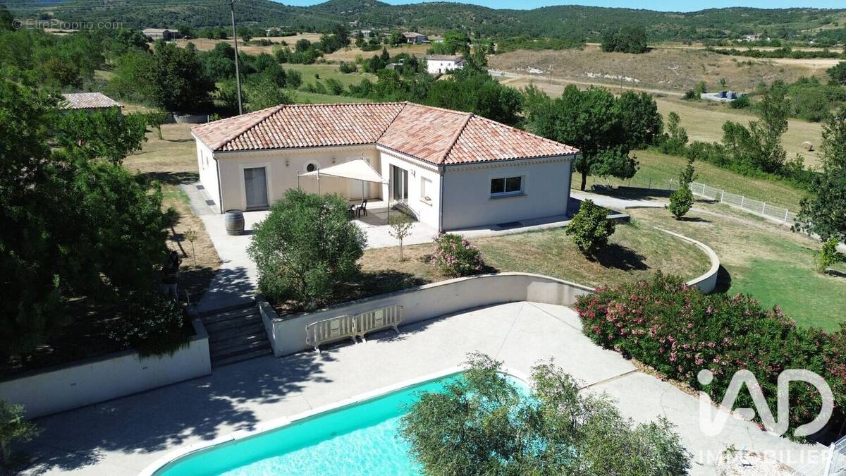 Photo 1 - Maison à CHOMERAC