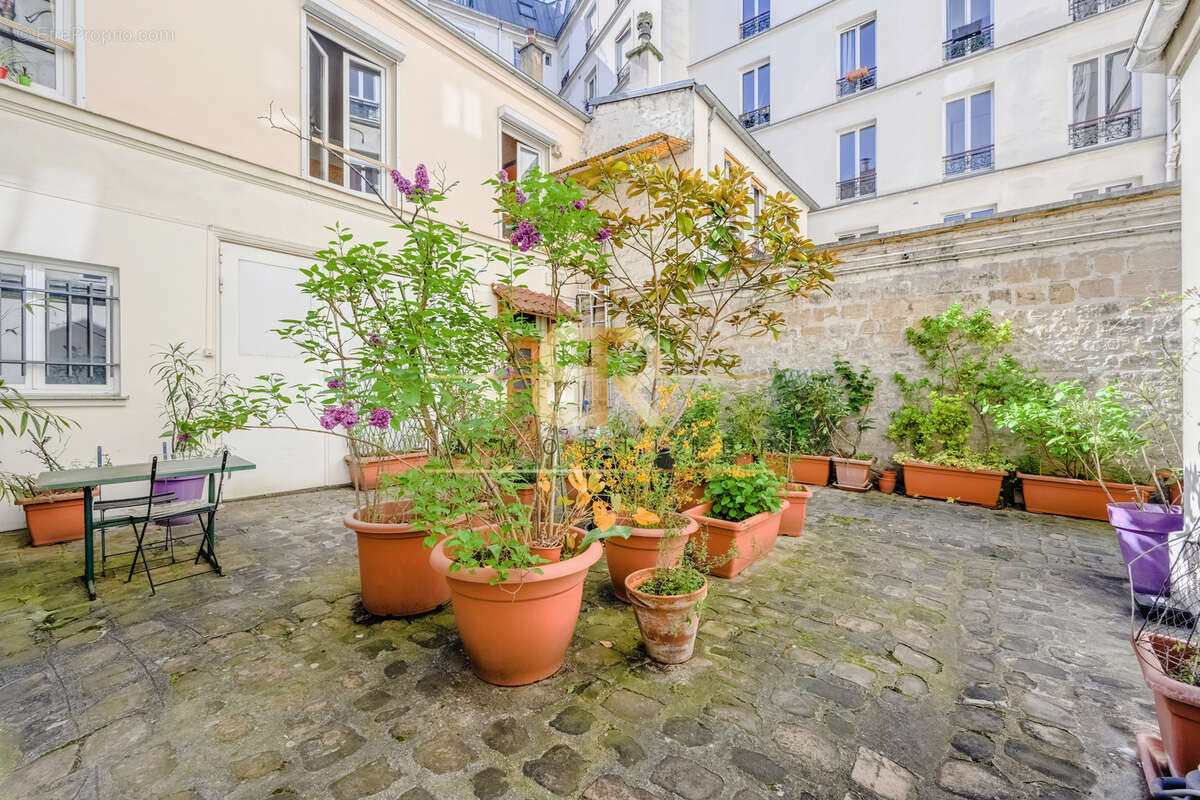 Appartement à PARIS-12E