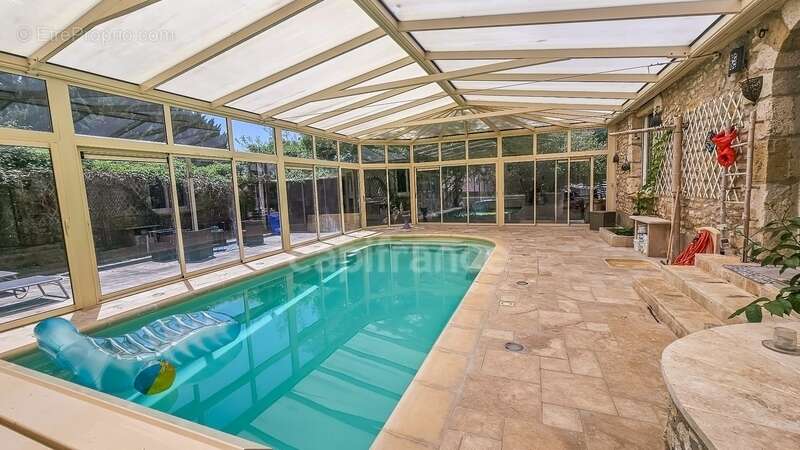 A vendre 8 pièces FONTAINE LA RIVIERE (91) Maison sur sous-sol avec cave voûtée et piscine - photo 8