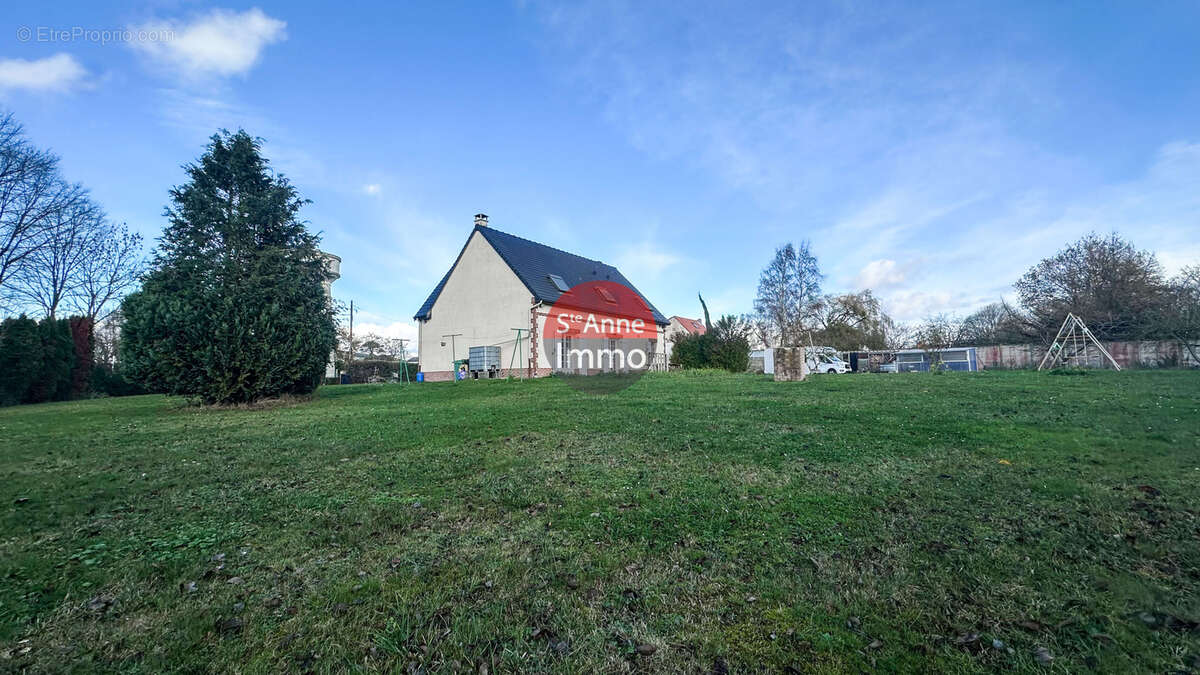 Maison à LAVACQUERIE