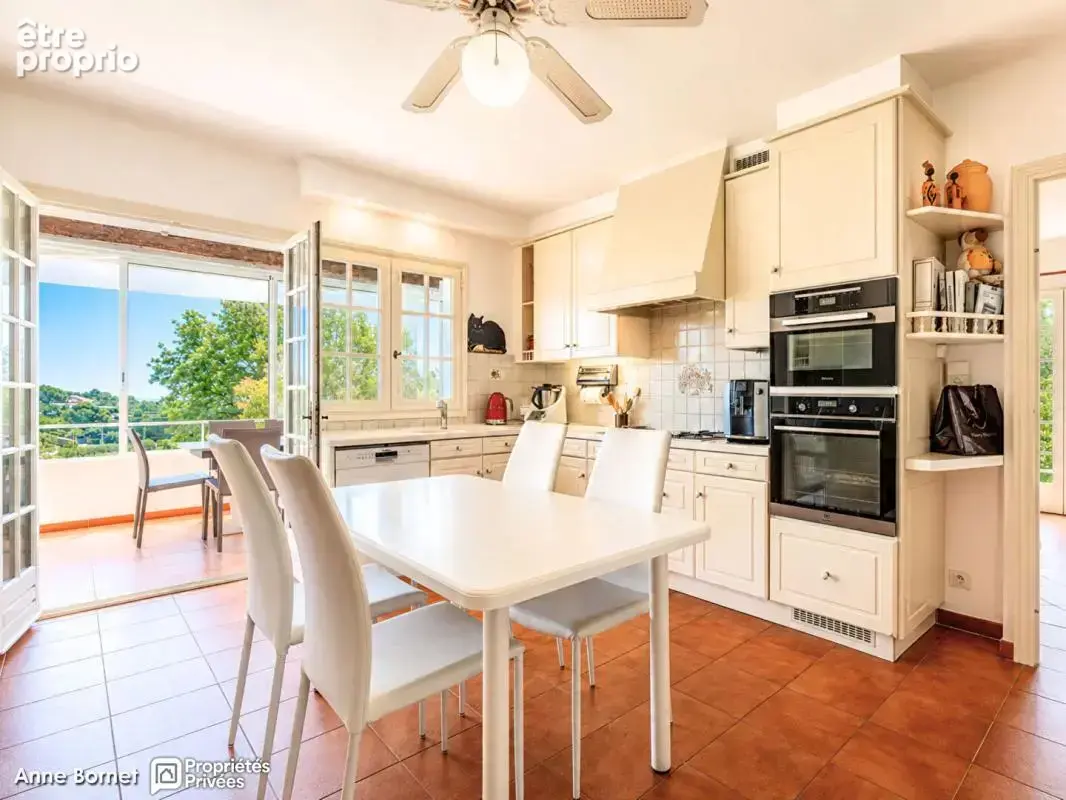 Villa 7 pièces 300 m2 avec parc paysager et piscine - LE ROURET - photo 10